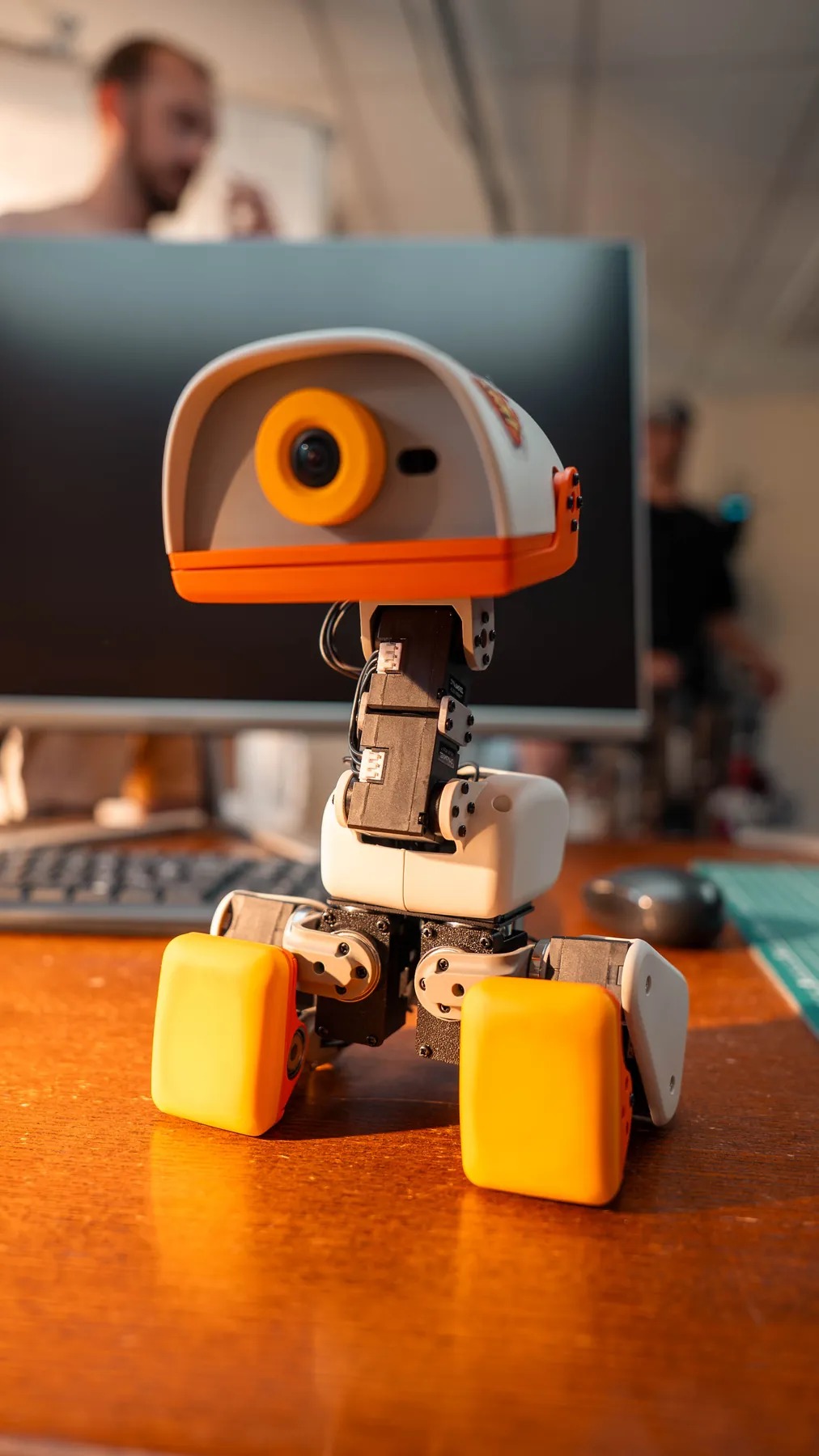 Microduck Made to move · Ready to learn
