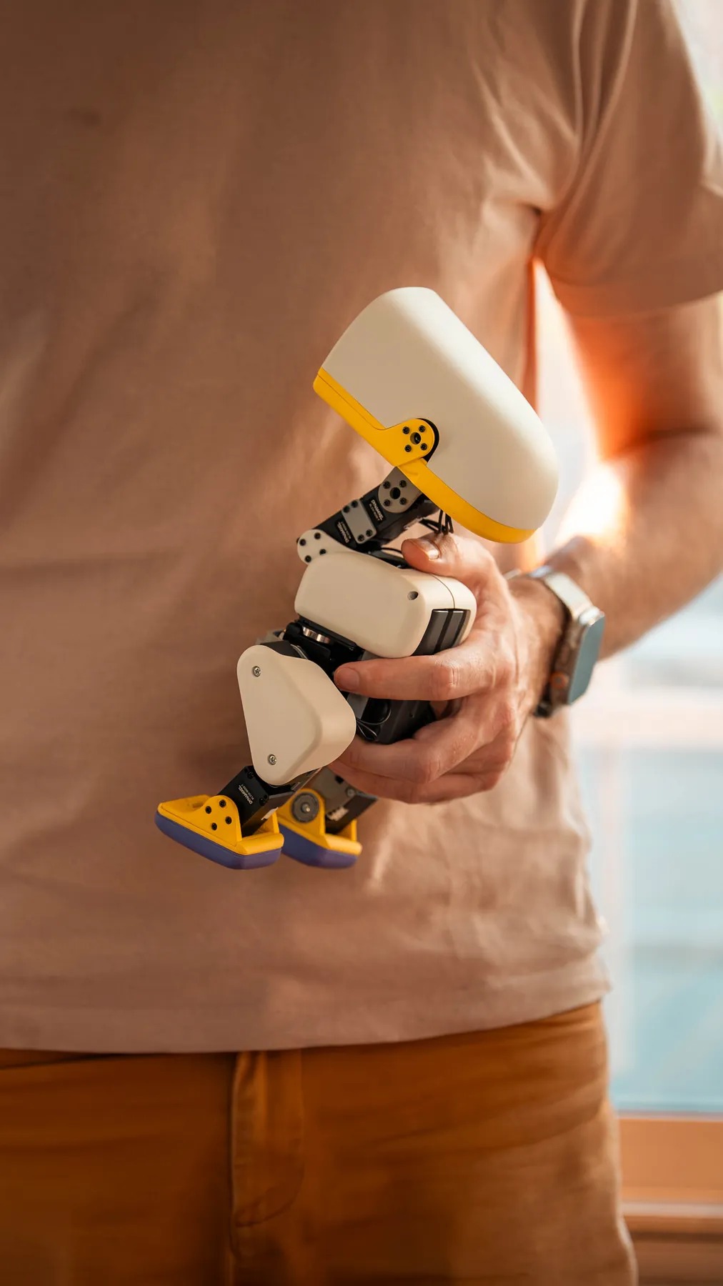 Microduck Made to move · Ready to learn